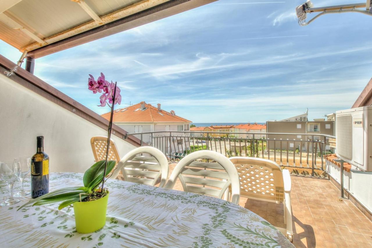 Nadia House With Apartments Zambratija  Luaran gambar