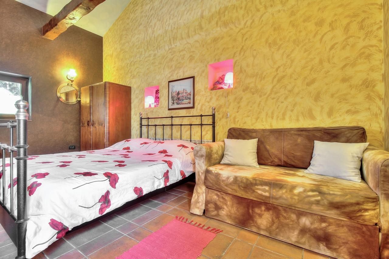 Nadia House With Apartments Zambratija  Bilik gambar